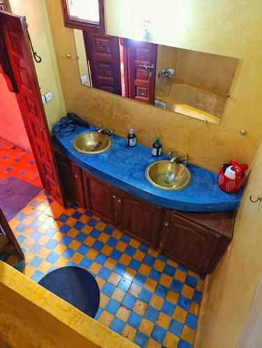 O baie la Medina house