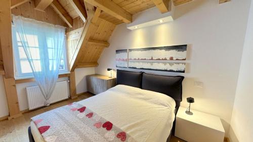 Ένα ή περισσότερα κρεβάτια σε δωμάτιο στο Alte Rote Haus