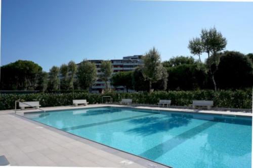 Zdjęcie z galerii obiektu Colourful studio with shared pool for 4 guests w mieście Porto Santa Margherita di Caorle