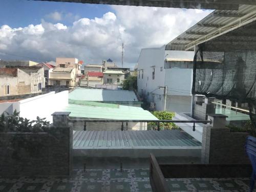 - une vue depuis le toit d'un bâtiment dans l'établissement Home Sun Moon - Home 4, à Phan Thiết