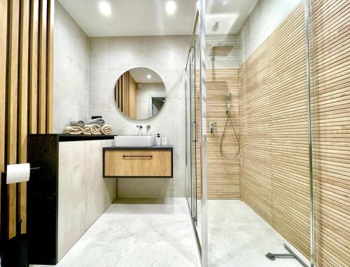 Ένα μπάνιο στο Apartament Bajeczny nad jeziorem Drwęckiem ROYAL APARTS OSTRÓDA