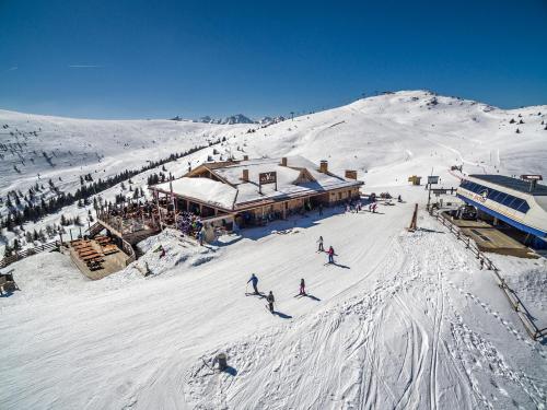 Ski di apartmen atau berdekatan