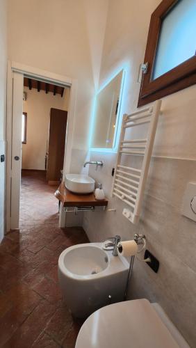 Ένα μπάνιο στο Villa Belfiore
