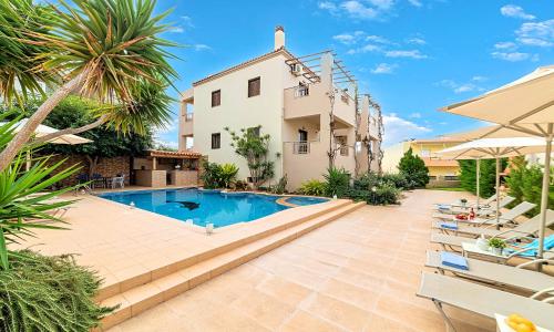 Azure Horizon Villa Heated Pool Beach at 550 m