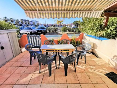 Photo de la galerie de l'établissement Résidence Marina Soleil Bleu - Appartement deux pièces, 5 couchages, LE BARCARES MAE-9644, au Barcarès