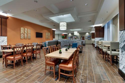 Εστιατόριο ή άλλο μέρος για φαγητό στο Drury Plaza Hotel Richmond