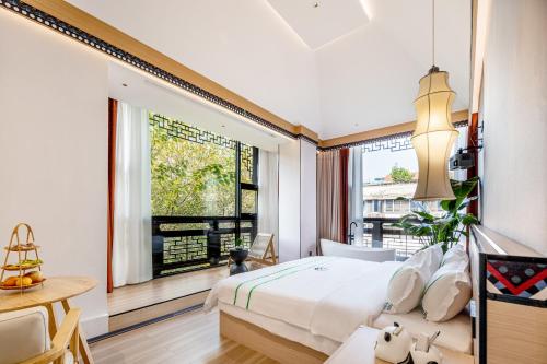 Xishu Garden Inn 熙蜀酒店 — Photo of the whole room