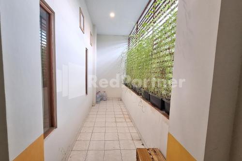 Imagen de la galería de Nirvana Inn seturan Mitra RedDoorz, en Seturan