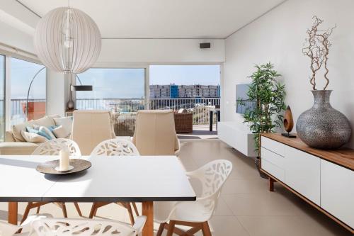 Higueron South Beach by Alfresco Stays