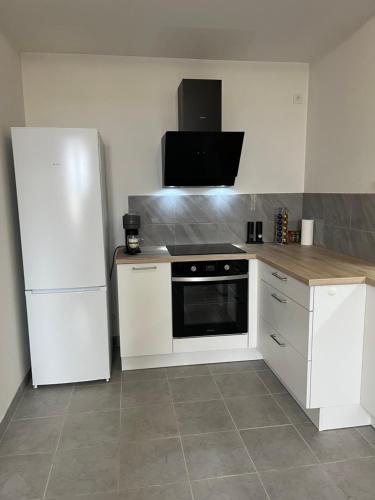 Photo de la galerie de l'établissement Chambre privative calme et confortable, à Saint-Étienne