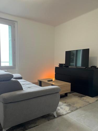 Photo de la galerie de l'établissement Chambre privative calme et confortable, à Saint-Étienne