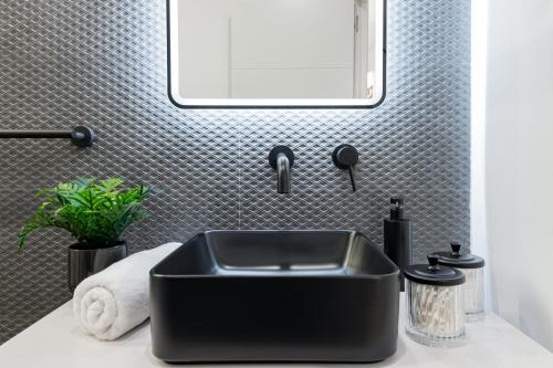 HONEY APARTMENT IN THE CENTER OF MADRID photo 36