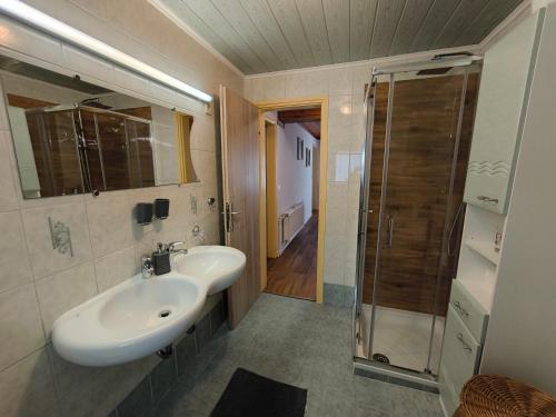 Ванная комната в Hiša Jezersko