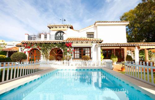 Puerto Marina Villa
