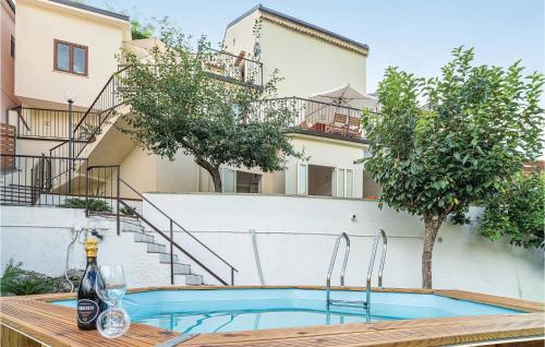 Amazing Home In Torraca With 3 Bedrooms And Wifi