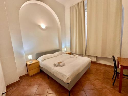 A Due Passi Dall'Accademia
