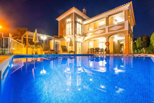 Villa Florença - com Piscina Aquecível e BBQ em Albufeira