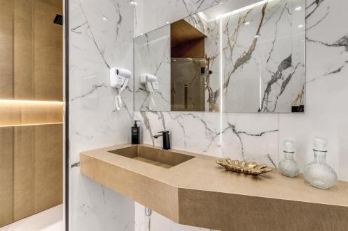 ATAROOMS Suites Napoli photo 76