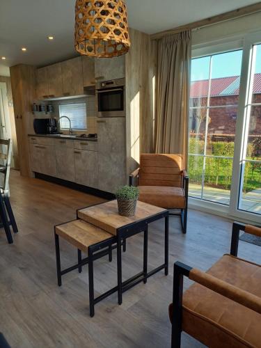 Dapur atau dapur kecil di Vakantieverblijf Uit en Thuis