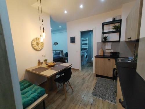 Argous - Athens City Center Apartment