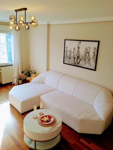 Acogedor apartamento a un paso de Gascona con WiFi y Netflix gratis by M&N's House