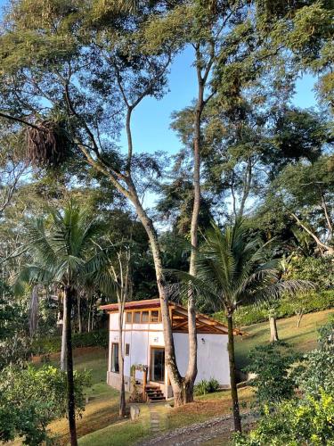 Taman di luar Choupana Sossegada