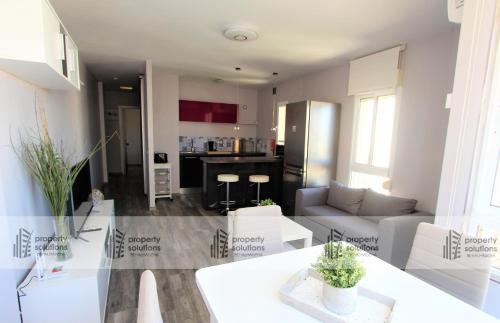 645 Águila Apartamentos - Vista al mar - Cerca de tren, restaurantes, tiendas - PLAYA A 10 MIN CAMINANDO