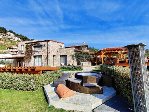 Sky Sea Resort & Villas