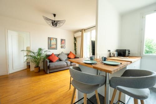 Photo de la galerie de l'établissement Le Carmin - Calme, spacieux et climatisé, à Toulouse