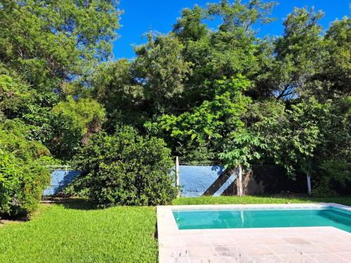 Bazén v ubytování Quinta La Vivi nebo v jeho okolí