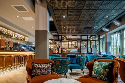Ruang duduk di Hotel Indigo - Chester by IHG