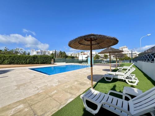 Albufeira Modern 2 With Pool by Homing