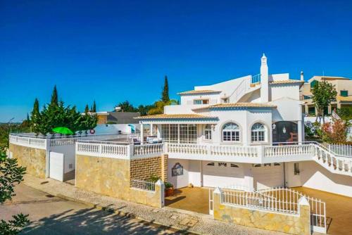 Casa Oliveira