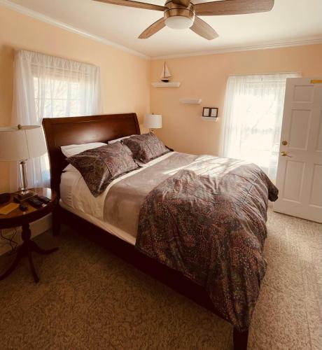 Кровать или кровати в номере 1802 House Bed & Breakfast