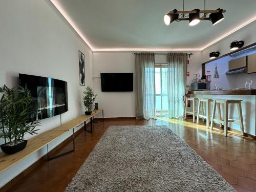 Caparica Central Apartment by HOST-POINT