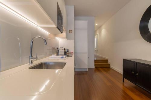 Self check-in, 3BR, AC/heating & breakfast terrace