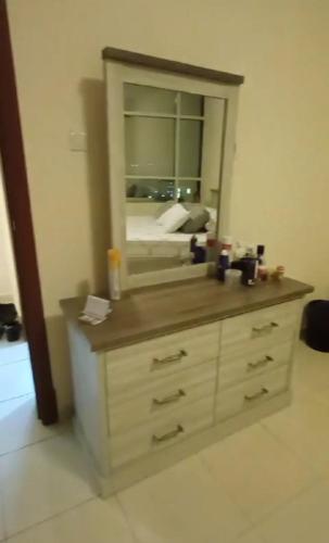 Suit Appartment - Ajmanにあるベッド