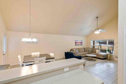 Gallery image of The Lake House in Canyon Lake