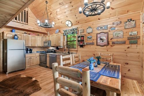 Bear Mountain Chalet in the Woods w/ Hot Tub photo 17
