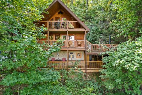 Bear Mountain Chalet in the Woods w/ Hot Tub photo 11