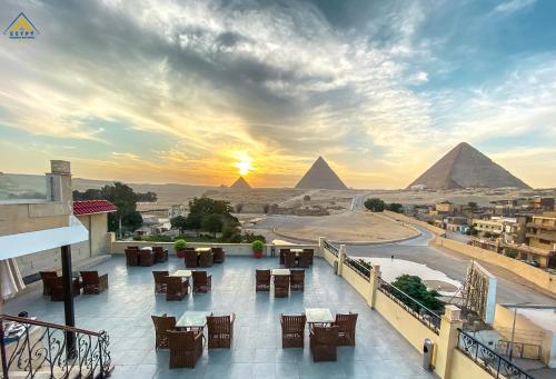 Egypt Pyramids Inn