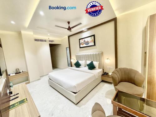 Gallery image of HOTEL VEDANGAM INN ! VARANASI - Forɘigner's Choice ! fully Air-Conditioned hotel with Parking availability, near Kashi Vishwanath Temple, and Ganga ghat in Varanasi