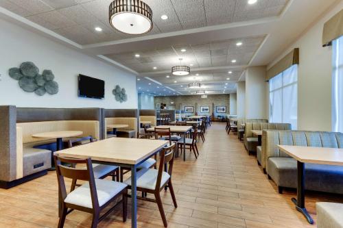 Drury Inn & Suites Orlando near Universal Orlando Resort photo 22