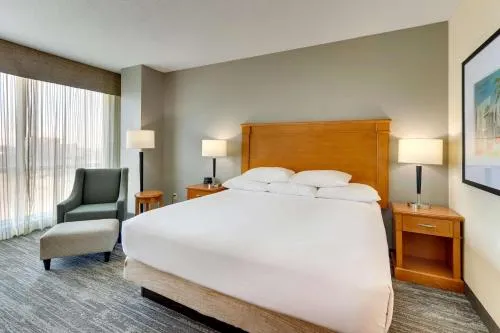 Drury Inn & Suites Orlando near Universal Orlando Resort photo 9