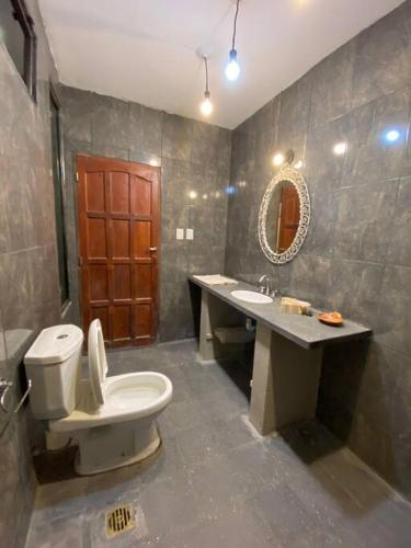 Bathroom sa Manipa Loft