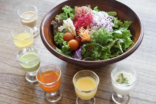 Jídlo v hotelu nebo okolí