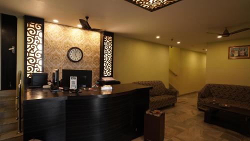 Hotel Shantinivas Maithon near Maithon Dam Boat Ghatにあるシーティングエリア