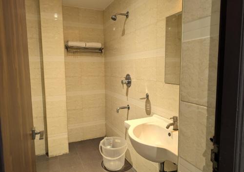 RBS Residency tesisinde bir banyo