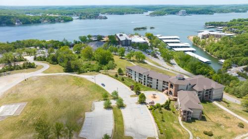 Four Seasons – Photos 2