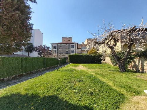 Fotografie z fotogalerie ubytování CASITA ENFRENTE DEL CASTILLO DE MEDINA v destinaci Medina de Pomar